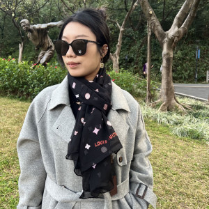 LV 100% 실크 스카프